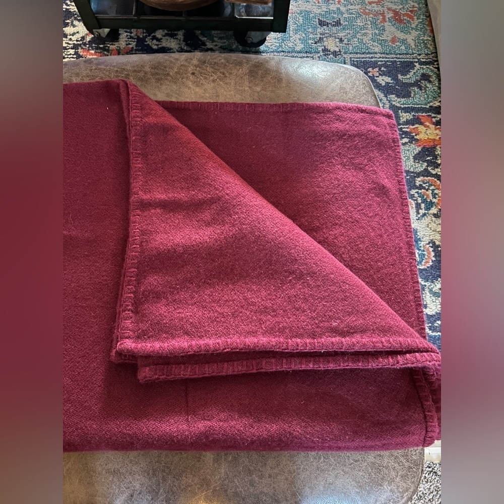 Janavi CLASSIC REVERSIBLE BLANKET IN CASHMERE
